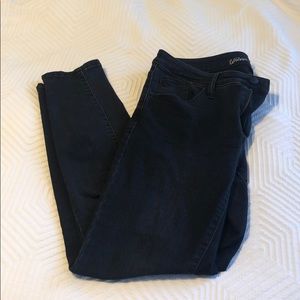Black skinny jean